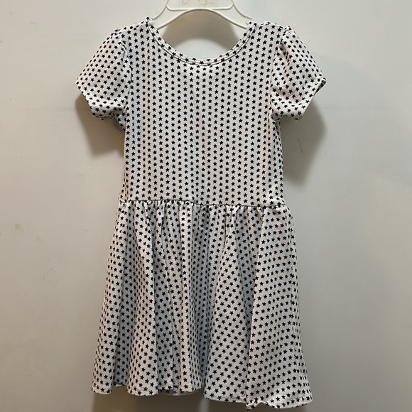 Dot Dot Smile dress size 12/24 months soft & twirly, white with black stars ✨ - Picture 4 of 5